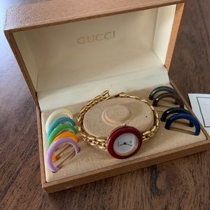 GUCCI watch with changeable fronts